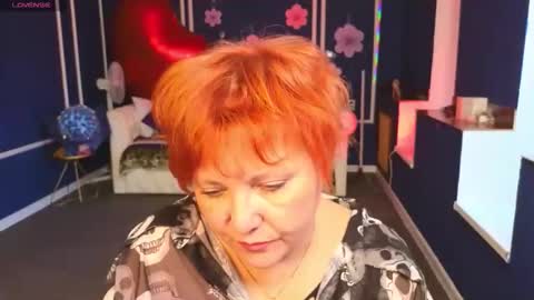 Snapshot of kira_kennet chatting on 04-23-26, 12:29 Kira Kennet online show from 04-23-26, 12:29