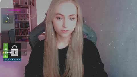 Snapshot of kira_love_sleep chatting on 05-09-26, 04:23 you know thumb up me please its important online show from 05-09-26, 04:23