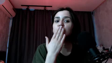 Kira  follow me  online show from 05-16-26, 12:18