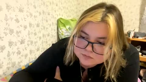 Just Kira online show from 12-28-24, 05:25