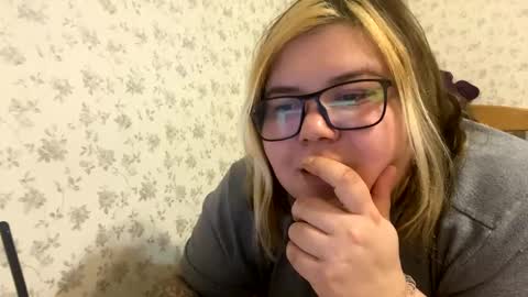 Just Kira online show from 01-05-25, 05:20