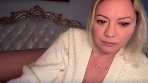 KiraDivine online show from 02-15-25, 02:22