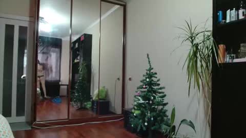 KiraGoldens online show from 01-19-26, 07:45