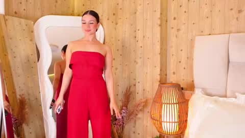 kira online show from 11-25-25, 03:50