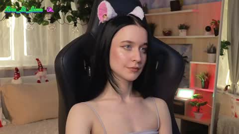 Kira    online show from 01-19-25, 12:28