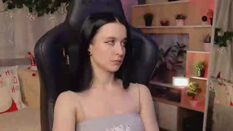 Kira    online show from 02-15-25, 04:23