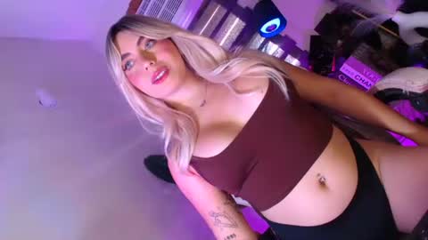 Its your girl KIRA online show from 10-04-25, 02:20