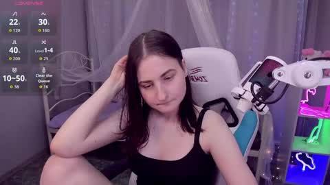 KiraParker online show from 04-19-26, 06:10