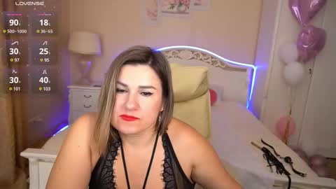 Snapshot of kiraroxx chatting on 03-02-25, 10:05 Kira online show from 03-02-25, 10:05