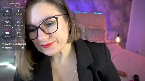 Snapshot of kiraroxx chatting on 03-11-26, 09:32 Kira online show from 03-11-26, 09:32