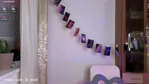 Snapshot of kiraturner chatting on 12-16-25, 08:47 Kira cute online show from 12-16-25, 08:47