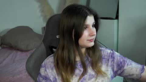 Snapshot of kirazephyr chatting on 11-29-25, 06:49 Kira online show from 11-29-25, 06:49