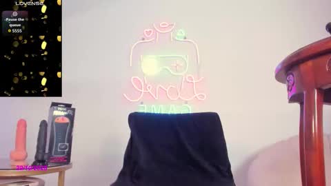 Snapshot of kirby_carrington chatting on 10-29-25, 01:46 kirby_carrington online show from 10-29-25, 01:46