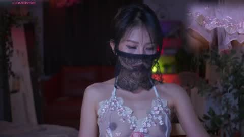 Snapshot of kireijung chatting on 07-18-26, 09:46 kirenie online show from 07-18-26, 09:46