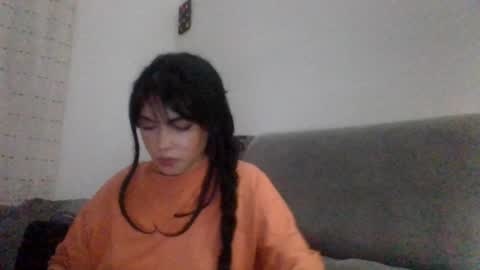 Snapshot of kiri_cute chatting on 12-29-24, 05:42 Kiri online show from 12-29-24, 05:42