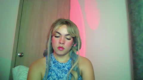 Snapshot of kiri_cute chatting on 11-13-25, 05:06 Kiri online show from 11-13-25, 05:06