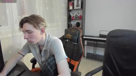 Kirill and Andrey online show from 02-09-25, 07:52