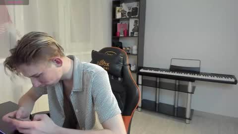 Kirill and Andrey online show from 02-11-25, 09:46