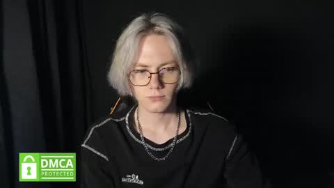 Snapshot of kirill_20_cm chatting on 06-10-26, 07:18 Kirill and Andrey online show from 06-10-26, 07:18