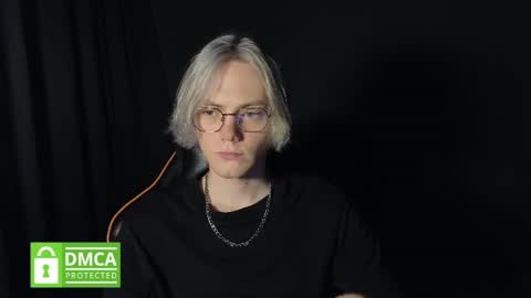 Snapshot of kirill_20_cm chatting on 07-08-26, 12:53 Kirill and Andrey online show from 07-08-26, 12:53