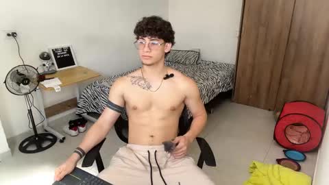 Snapshot of kisan_smith chatting on 01-17-25, 03:43 Kisan online show from 01-17-25, 03:43