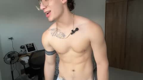 Snapshot of kisan_smith chatting on 01-25-25, 10:50 Kisan online show from 01-25-25, 10:50