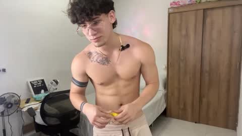 Snapshot of kisan_smith chatting on 02-19-25, 06:44 Kisan online show from 02-19-25, 06:44