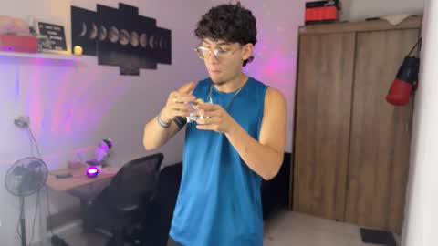 Snapshot of kisan_smith chatting on 10-17-25, 04:26 Kisan online show from 10-17-25, 04:26