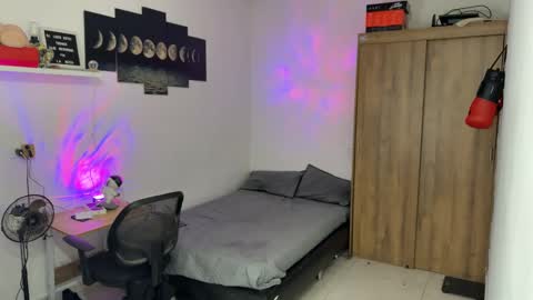 Snapshot of kisan_smith chatting on 10-20-25, 01:39 Kisan online show from 10-20-25, 01:39