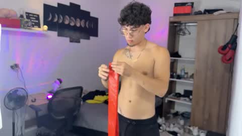 Snapshot of kisan_smith chatting on 10-22-25, 01:50 Kisan online show from 10-22-25, 01:50