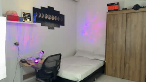 Snapshot of kisan_smith chatting on 11-08-25, 02:01 Kisan online show from 11-08-25, 02:01