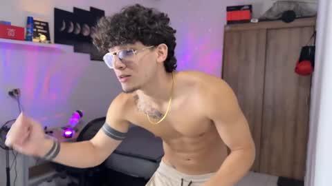 Snapshot of kisan_smith chatting on 11-17-25, 01:22 Kisan online show from 11-17-25, 01:22