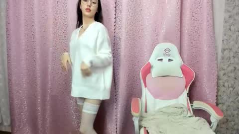 Snapshot of kiskisw chatting on 10-09-25, 10:08 Asty online show from 10-09-25, 10:08