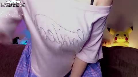 Snapshot of kiss_me_kim chatting on 06-14-26, 02:46 Kimberly online show from 06-14-26, 02:46