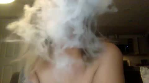 Snapshot of kissahsins chatting on 09-16-25, 10:38 Kissah Kreampuff online show from 09-16-25, 10:38