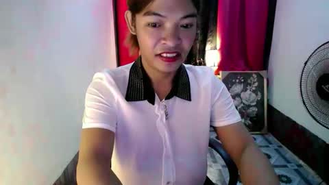 Snapshot of kisses_asian143 chatting on 11-08-25, 09:20 VICTORIA online show from 11-08-25, 09:20