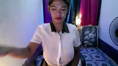 Snapshot of kisses_asian143 chatting on 11-09-25, 10:46 VICTORIA online show from 11-09-25, 10:46