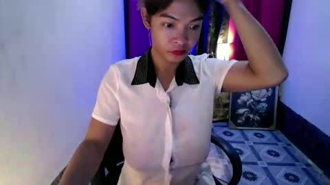 Snapshot of kisses_asian143 chatting on 11-10-25, 11:15 VICTORIA online show from 11-10-25, 11:15