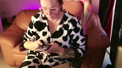 Snapshot of kissica chatting on 01-17-25, 03:43 kissica online show from 01-17-25, 03:43