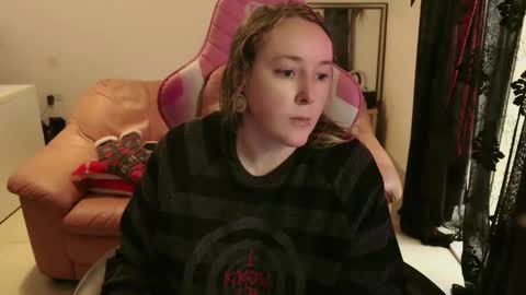 Snapshot of kissica chatting on 02-09-25, 03:01 kissica online show from 02-09-25, 03:01