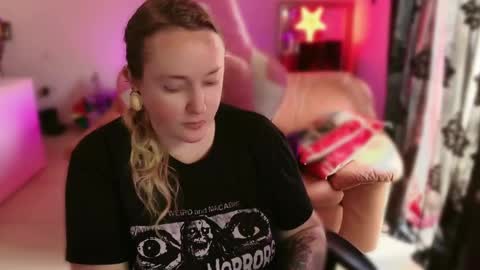 Snapshot of kissica chatting on 03-03-25, 12:27 kissica online show from 03-03-25, 12:27