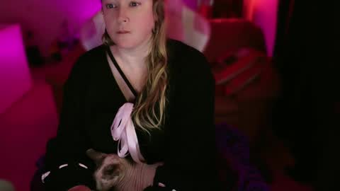 Snapshot of kissica chatting on 03-03-25, 06:33 kissica online show from 03-03-25, 06:33