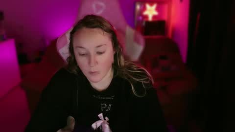 Snapshot of kissica chatting on 03-07-25, 07:05 kissica online show from 03-07-25, 07:05