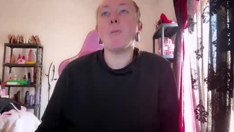 kissica online show from 02-06-26, 10:51