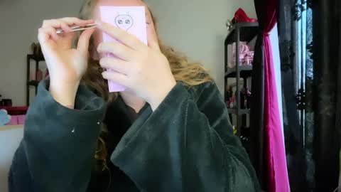 kissica online show from 04-01-26, 05:21