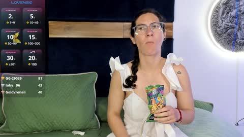 Snapshot of kissingcobank chatting on 01-30-25, 08:54 Kissing Company online show from 01-30-25, 08:54