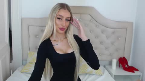 Snapshot of kissnatalie chatting on 10-07-25, 07:16 Natalie online show from 10-07-25, 07:16