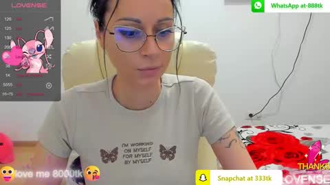 Snapshot of kisssnicol chatting on 02-20-25, 04:03 kisssnicol online show from 02-20-25, 04:03