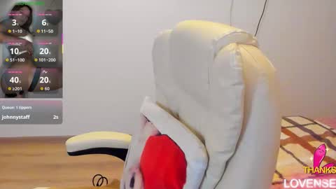 kisssnicol online show from 02-11-26, 05:07