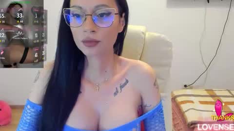 Snapshot of kisssnicol chatting on 05-13-26, 04:37 kisssnicol online show from 05-13-26, 04:37